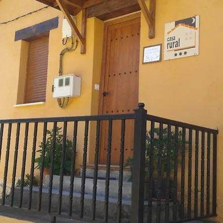 Cozy House In Tedejo, 130 Sqm, Peaceful Natural Surroundings בית נופש Tejedo
