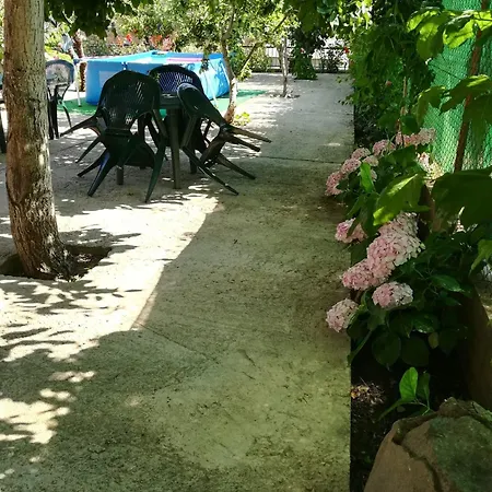 בית נופש Cozy House In Tedejo, 130 Sqm, Peaceful Natural Surroundings